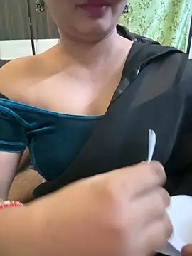 Snapshot of Magical-Couple-telugu chatting on January 2025 02:41:01 PM Magical-Couple-telugu online show from January 2025 02:41:01 PM