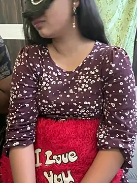 Snapshot of Magical-Couple-telugu chatting on February 2025 03:45:02 PM Magical-Couple-telugu online show from February 2025 03:45:02 PM