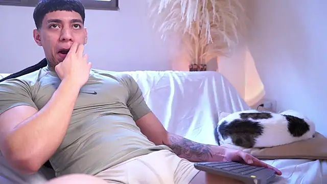 Josep Davies online show from March 2026 02:10:01 PM