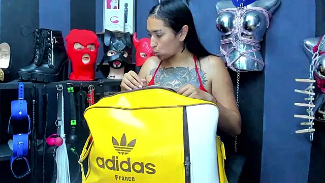 Snapshot of LucyStrike_ chatting on February 2025 10:15:01 PM LucyStrike online show from February 2025 10:15:01 PM