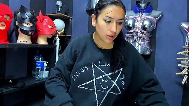 Snapshot of LucyStrike_ chatting on February 2025 09:43:01 PM LucyStrike online show from February 2025 09:43:01 PM