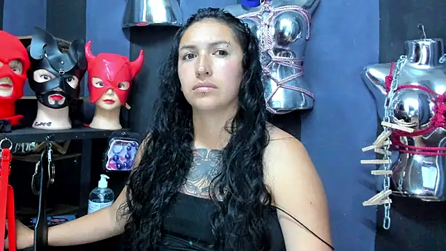 Snapshot of LucyStrike_ chatting on February 2025 09:53:02 PM LucyStrike online show from February 2025 09:53:02 PM