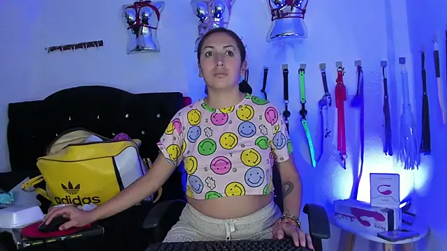 Snapshot of LucyStrike_ chatting on November 2025 10:42:02 PM LucyStrike online show from November 2025 10:42:02 PM