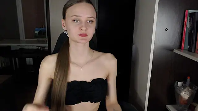  Sansa stark  online show from March 2025 02:44:02 PM