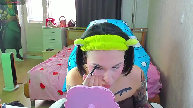 folinskayyya online show from February 2026 06:57:02 AM