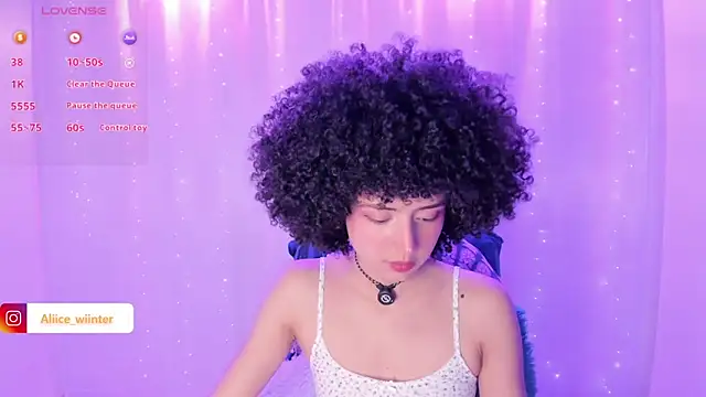 Snapshot of Alice_winter_ chatting on January 2025 08:26:01 PM Alice winter online show from January 2025 08:26:01 PM
