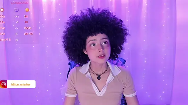 Snapshot of Alice_winter_ chatting on January 2025 08:15:02 PM Alice winter online show from January 2025 08:15:02 PM