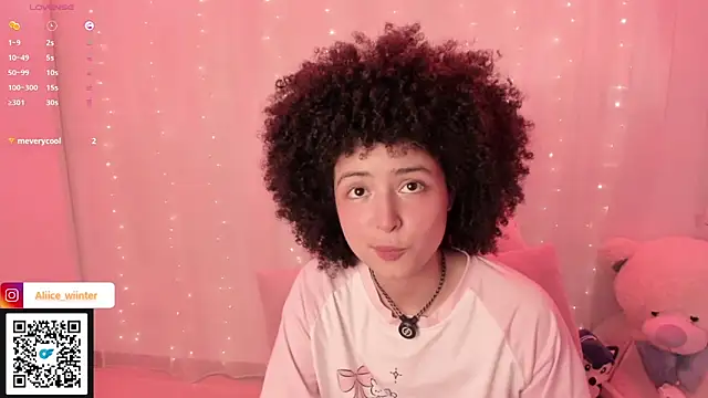 Snapshot of Alice_winter_ chatting on September 2025 06:10:02 PM Alice winter online show from September 2025 06:10:02 PM