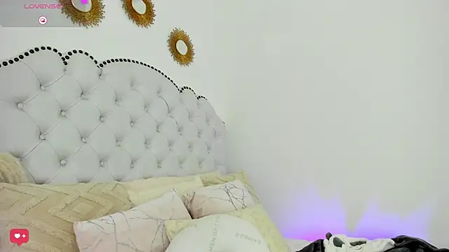Ashleyjenner  online show from March 2025 07:04:02 PM