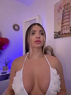 Ashleyjenner  online show from February 2026 12:23:02 PM