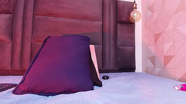 Snapshot of hot_dione chatting on October 2025 07:11:01 PM hot dione online show from October 2025 07:11:01 PM