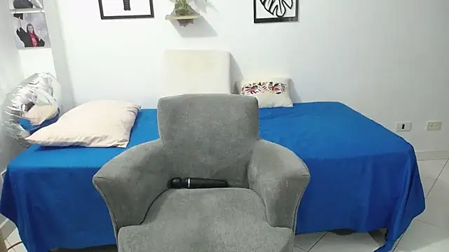 renata salinas 1 online show from February 2025 09:48:02 PM