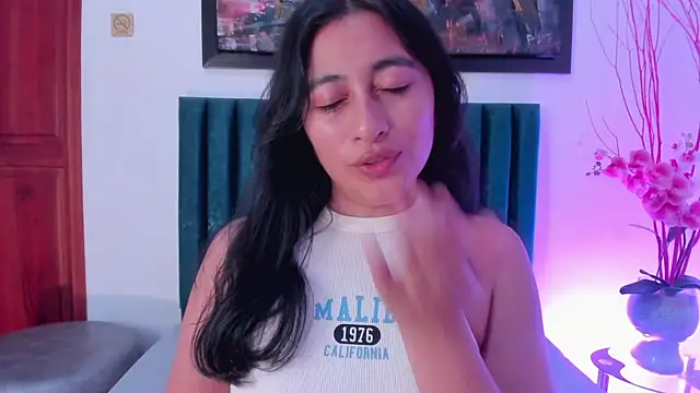 LisaHadwin online show from December 2024 06:31:02 PM