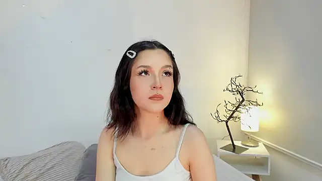 Snapshot of isa_molly chatting on January 2025 09:50:01 PM isa molly online show from January 2025 09:50:01 PM