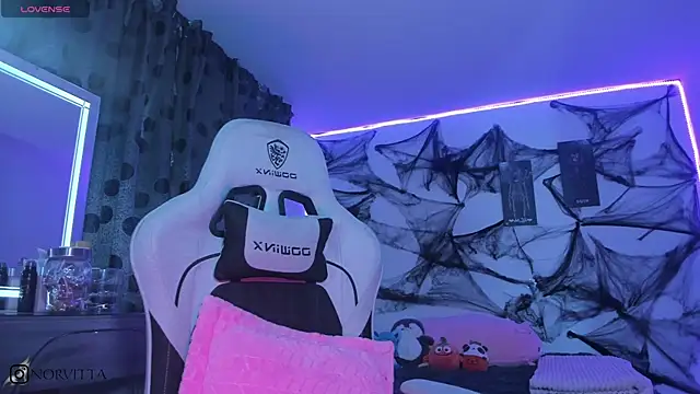 satanbabee online show from October 2025 11:36:01 PM