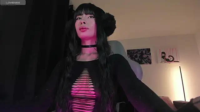 satanbabee online show from April 2026 11:44:02 PM