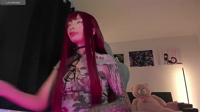 satanbabee online show from April 2026 10:58:01 PM