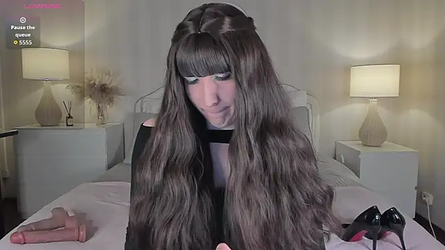 Snapshot of valeriasecret chatting on November 2025 04:57:02 AM valeriasecret online show from November 2025 04:57:02 AM