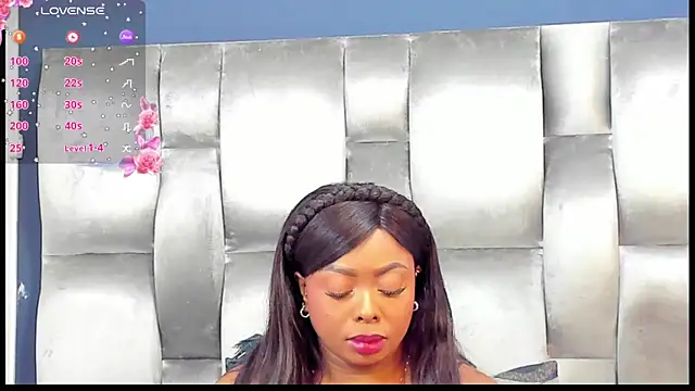 CamilaBenitez online show from June 2026 11:18:02 PM