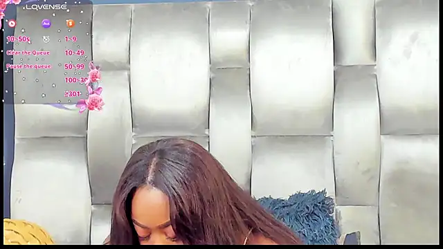 CamilaBenitez online show from July 2026 09:28:02 PM