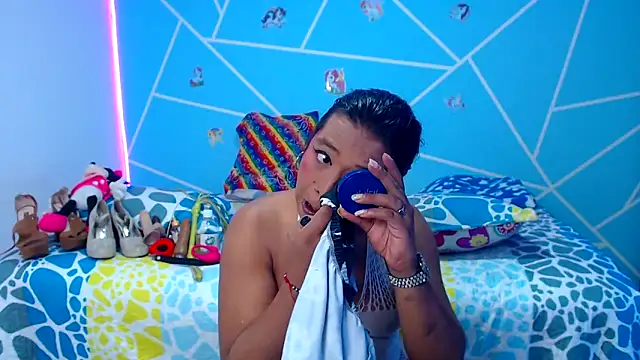 EmilyTsSweet online show from October 2025 07:38:02 PM