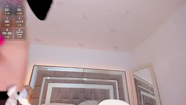 Nicolle foxy online show from January 2026 01:59:02 PM