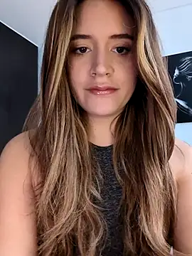 maliciaworld online show from October 2025 06:29:01 PM