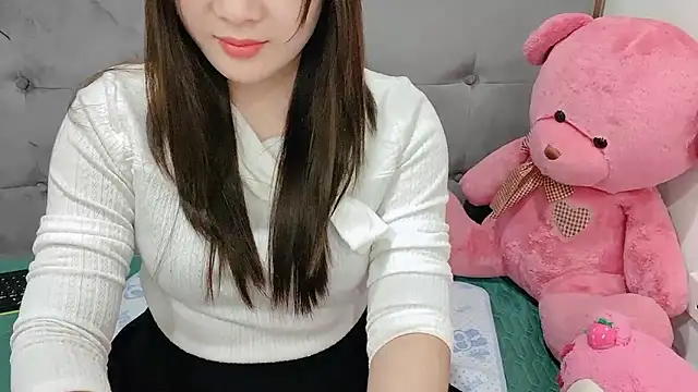 Snapshot of Funikio chatting on March 2025 01:01:02 AM Funikio online show from March 2025 01:01:02 AM