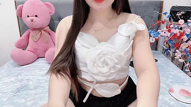 Funikio online show from June 2026 10:47:02 PM