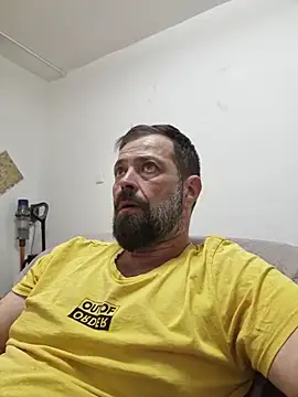 Snapshot of zefside42 chatting on November 2025 12:38:01 PM zefside42 online show from November 2025 12:38:01 PM