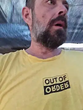 Snapshot of zefside42 chatting on November 2025 11:55:02 AM zefside42 online show from November 2025 11:55:02 AM