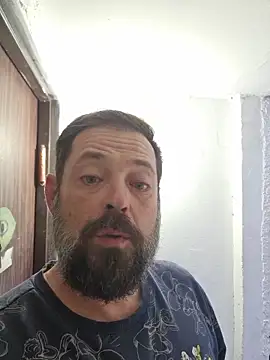 Snapshot of zefside42 chatting on December 2025 11:17:01 AM zefside42 online show from December 2025 11:17:01 AM