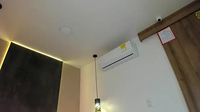 memphiswilliam online show from December 2025 03:01:02 AM