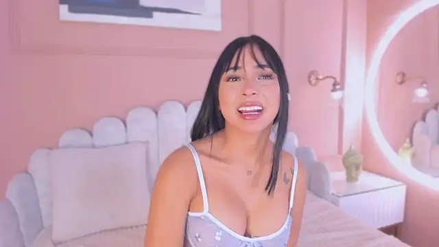 maddy brookss online show from January 2025 03:18:02 AM