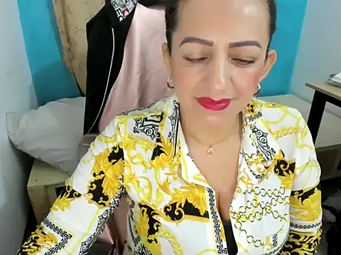 Snapshot of MonicaGarcia_ chatting on February 2025 10:38:02 AM MonicaGarcia online show from February 2025 10:38:02 AM