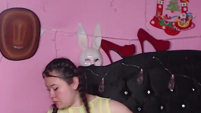 NikkiRous  online show from January 2025 04:44:01 PM