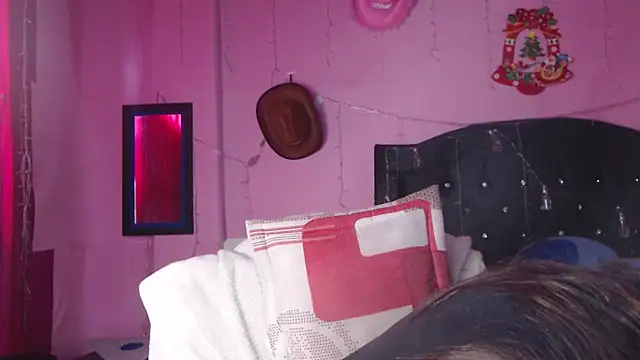 NikkiRous  online show from October 2025 01:19:01 PM