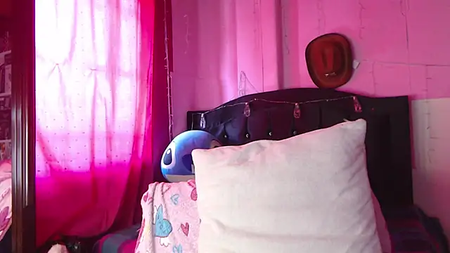 NikkiRous  online show from February 2026 03:22:01 PM