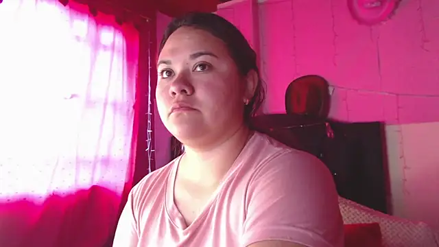 NikkiRous  online show from May 2026 02:12:02 PM