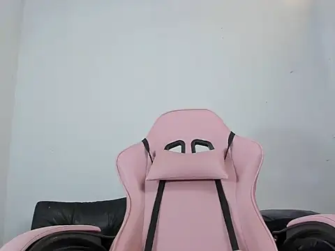 Milk anastasia online show from November 2025 08:55:01 PM