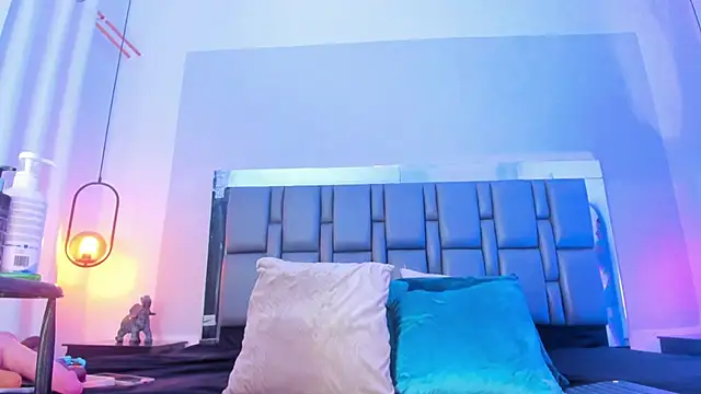 Snapshot of Emily_Gil1 chatting on March 2025 12:50:02 PM Emily Gil1 online show from March 2025 12:50:02 PM