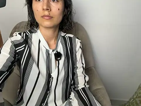 kanela3434 online show from April 2026 10:00:02 PM