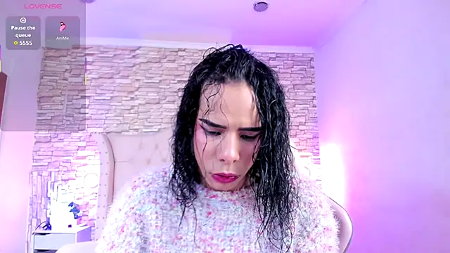 Giorgina Parado online show from November 2025 04:15:02 AM