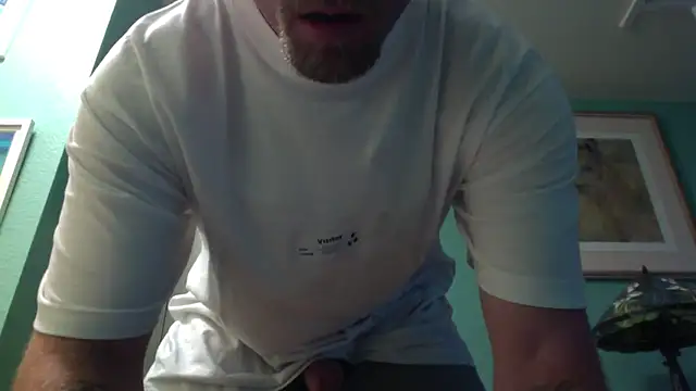 BIGWHITECOCKDOC36 online show from October 2025 11:33:01 PM