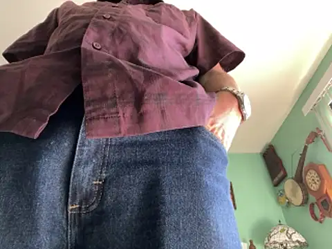 BIGWHITECOCKDOC36 online show from November 2025 08:00:01 PM