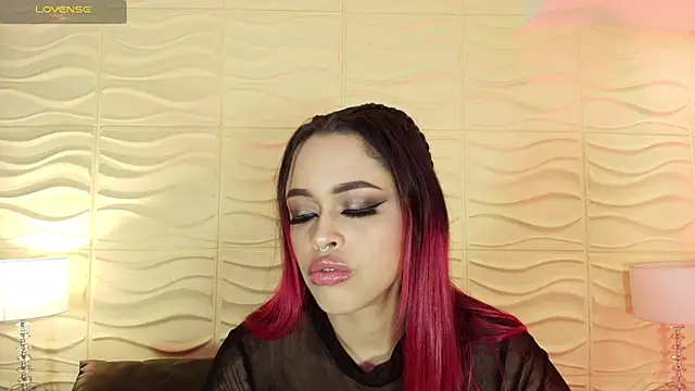 EvaaFoxxy1 online show from November 2025 12:05:02 PM