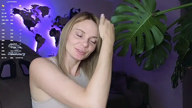 Snapshot of Sam_Klaus chatting on October 2025 11:14:02 PM Sam Klaus online show from October 2025 11:14:02 PM