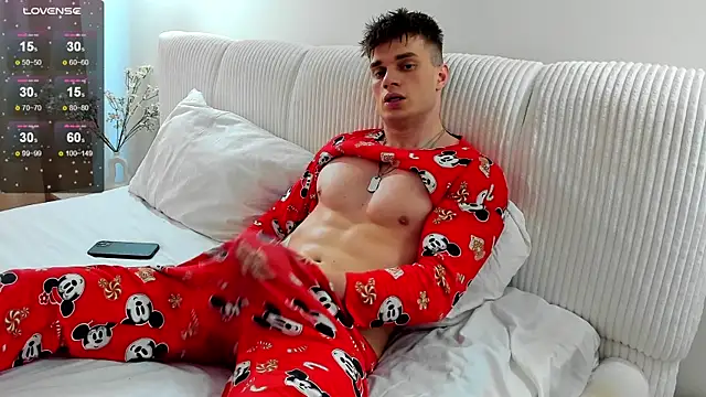 Snapshot of fresh_b1ood chatting on February 2025 01:44:02 PM fresh b1ood online show from February 2025 01:44:02 PM