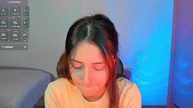 Snapshot of annie_mora chatting on September 2025 02:48:01 AM annie mora online show from September 2025 02:48:01 AM