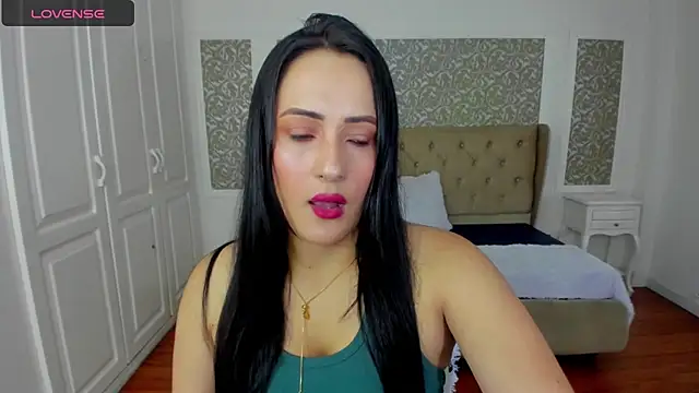 KimWessel  online show from April 2026 06:24:02 PM